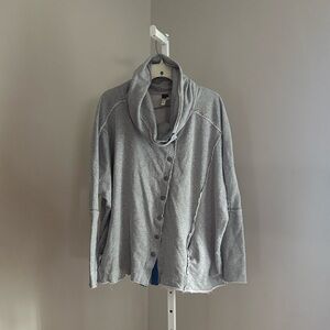 Free People We The Free Gray Button-Up Shacket Funnel Neck Women’s Size Medium
